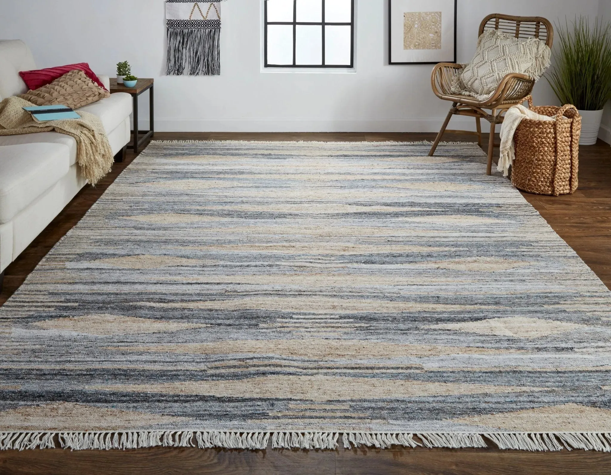 Beckett 8900815F Gray/Tan Rug