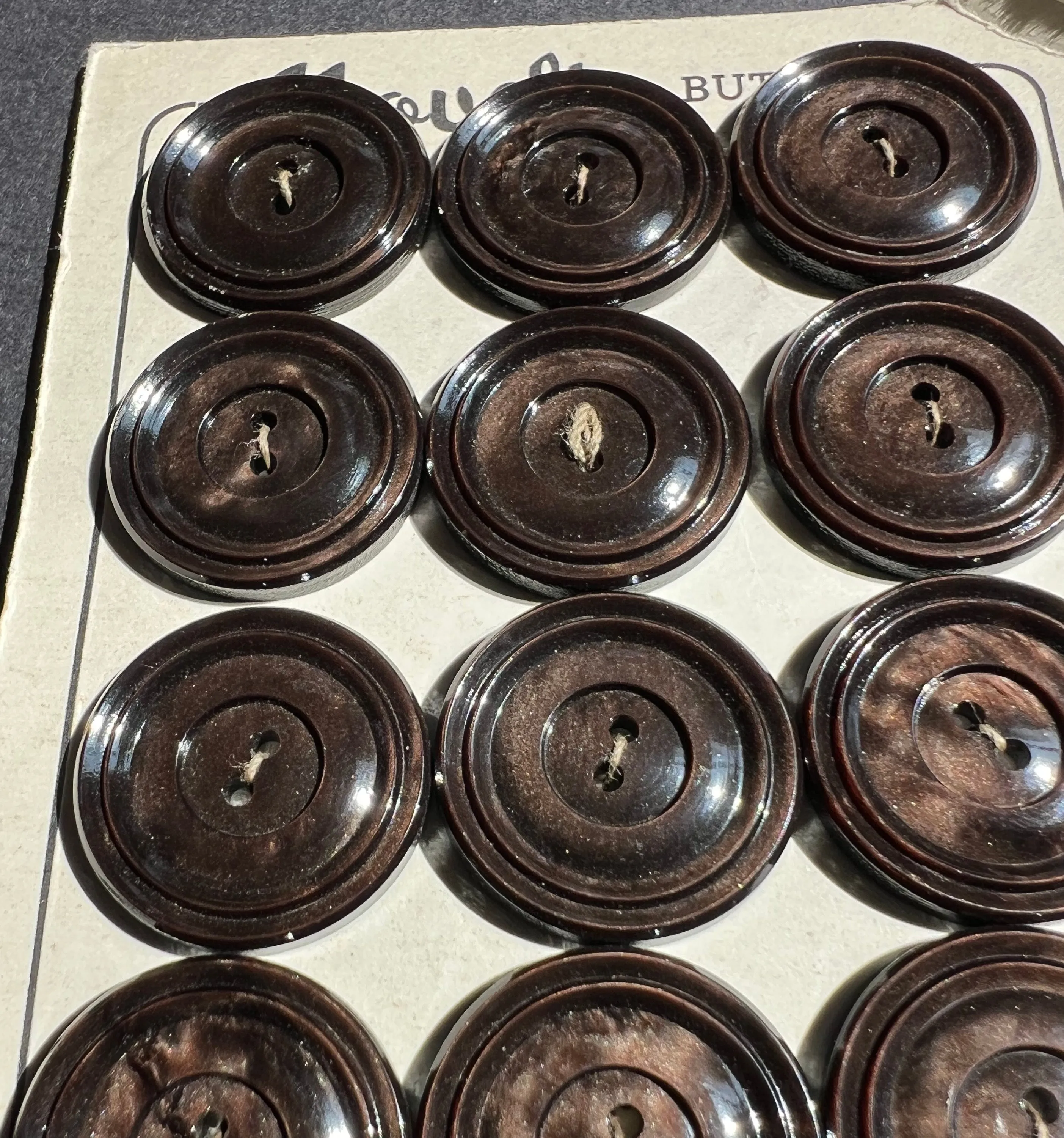 Deep Shiny Mahogany Brown Vintage Buttons - 2.3cm or 1.5cm in Lots of 6, 12 or 24