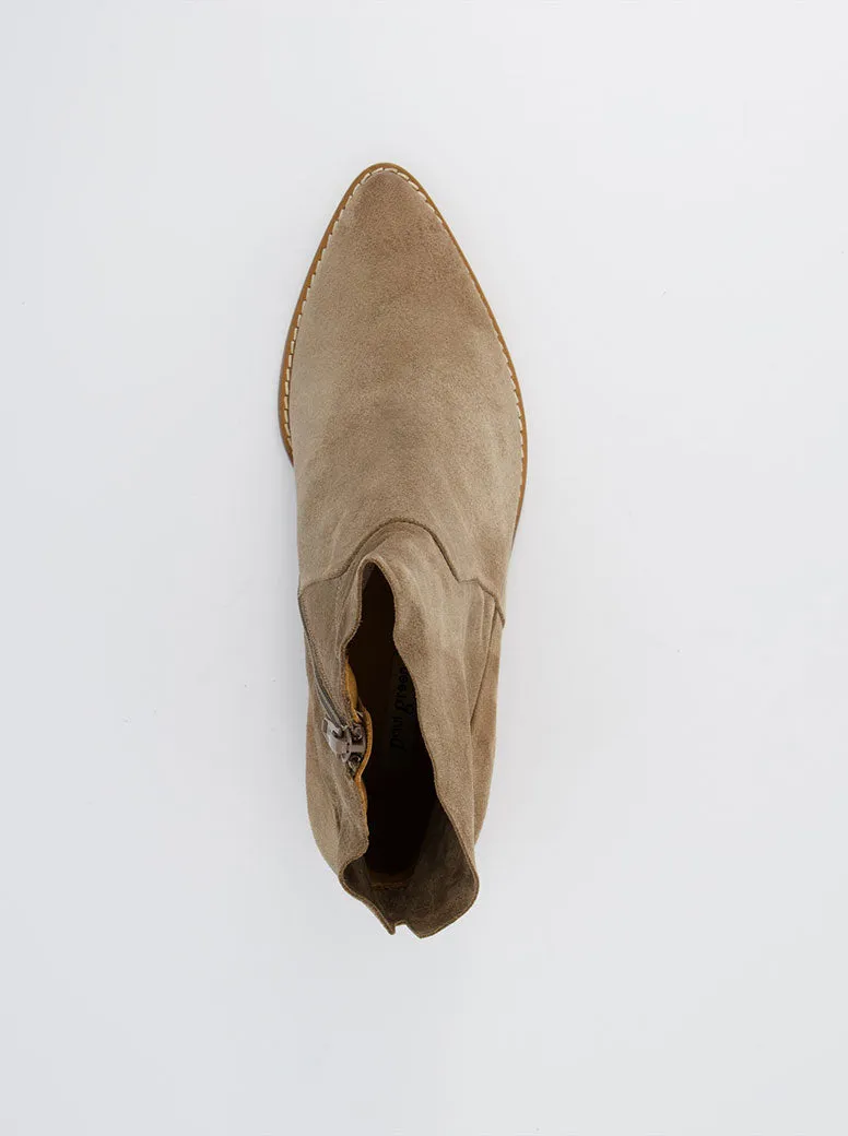 Hudson taupe suede