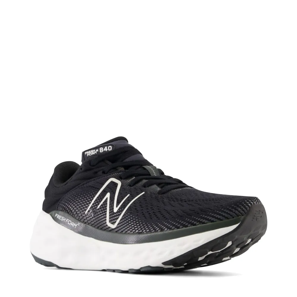 New Balance Women's Fresh Foam X 840v1 Sneaker (Black with Magnet)