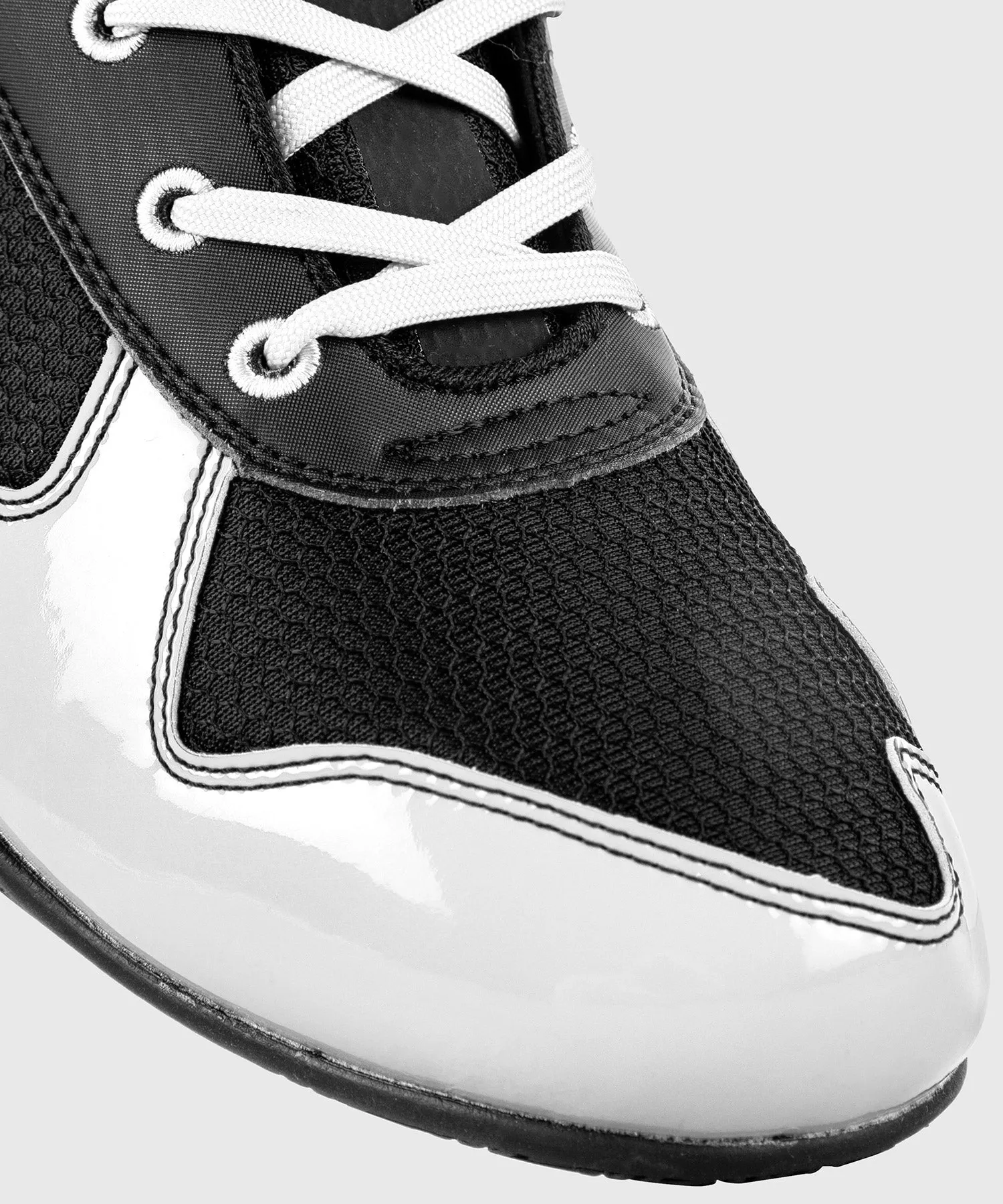 Venum Elite Boxing Shoes - Black/White